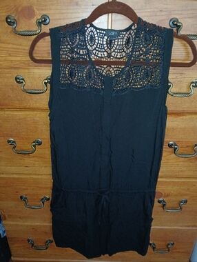 LOFT Womens Black Sleeveless Crochet Yoke Romper/ Size: Small